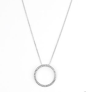 4 for $16 Paparazzi silver necklace